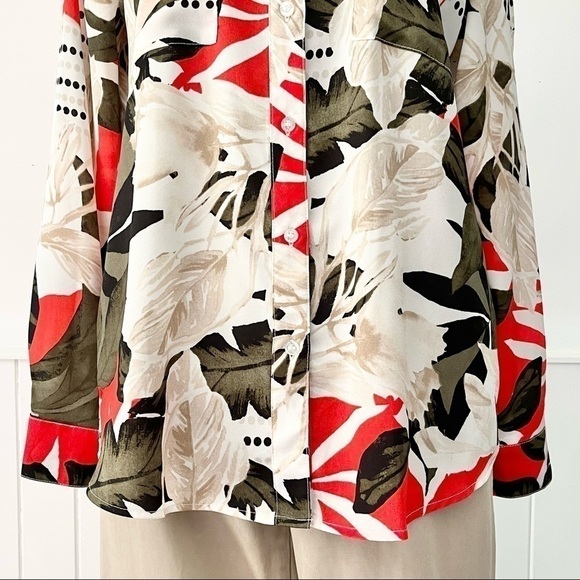 Calvin Klein Tropical Print Round Split Neck Roll Tab Long Sleeve Blouse Size M - Picture 4 of 16